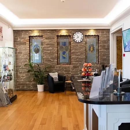 Baron Tavernier Restaurant&spa Hotel 4*