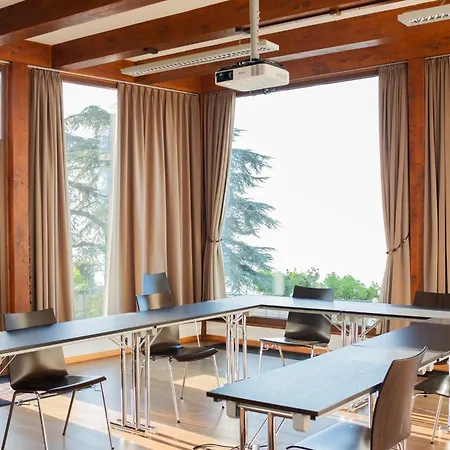 Baron Tavernier Restaurant &