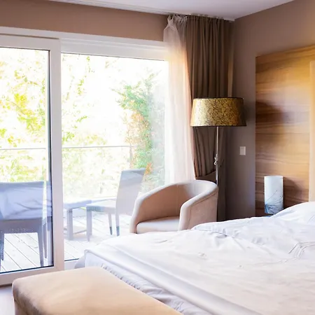 Baron Tavernier Restaurant & Hotel 4*
