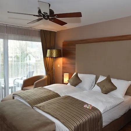 Baron Tavernier Restaurant & Отель 4*