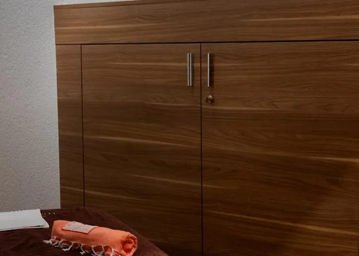 Baron Tavernier Restaurant & 4*