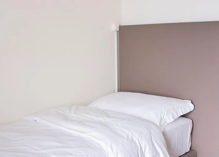 Baron Tavernier Restaurant & Hotel