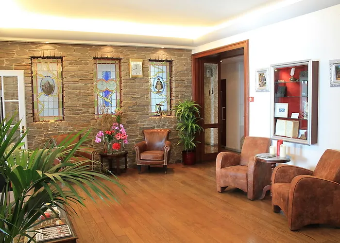 Baron Tavernier Restaurant & شيرشبريس