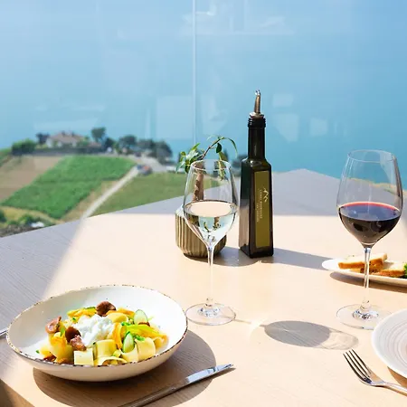 Baron Tavernier Restaurant &