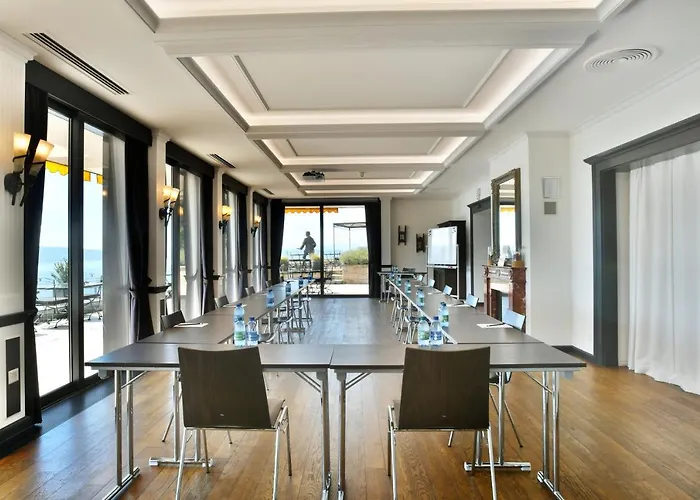 Baron Tavernier Restaurant & 酒店