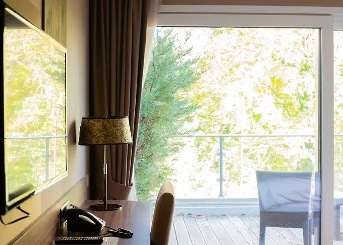 酒店 Baron Tavernier Restaurant & 薛布勒